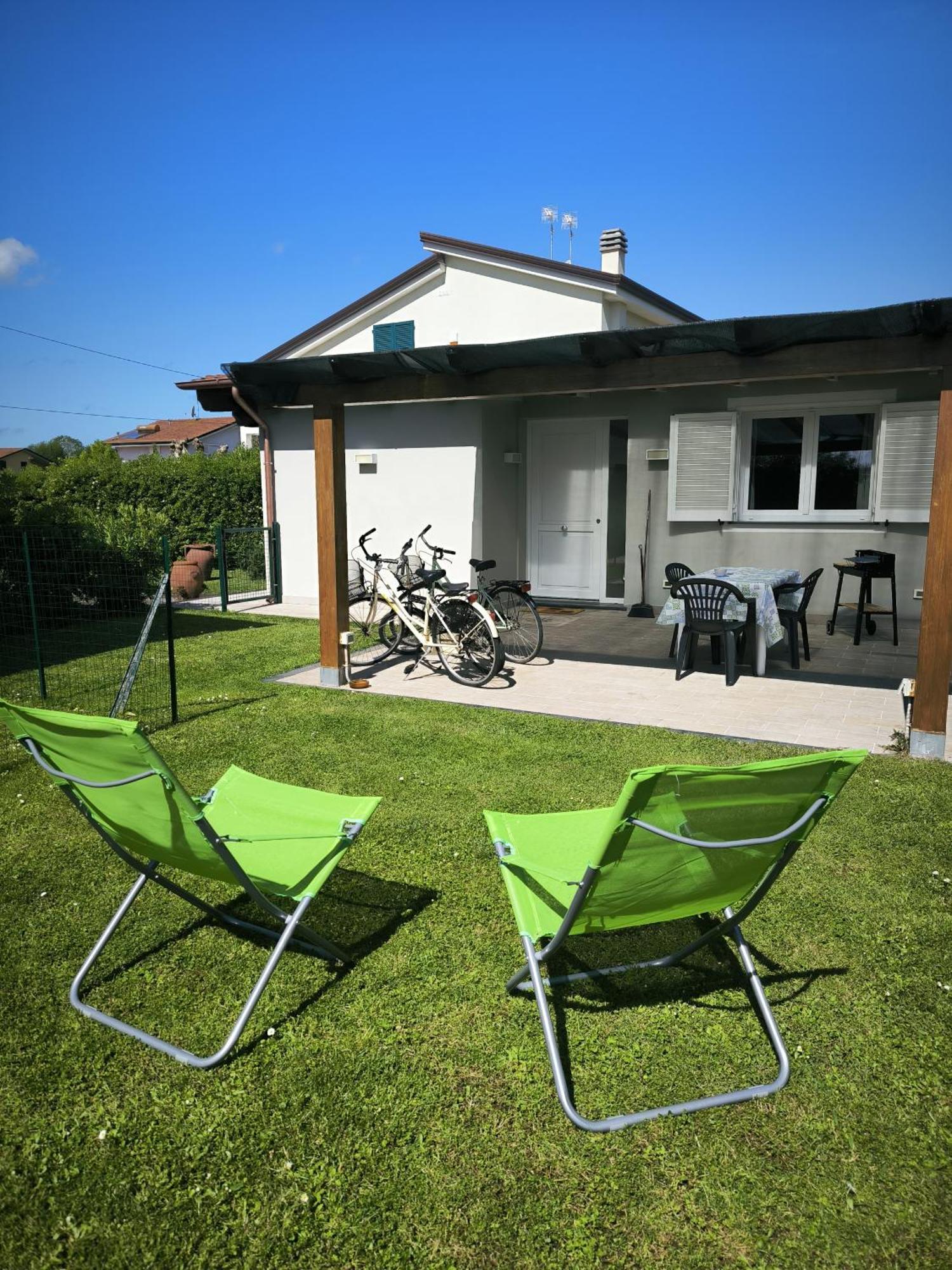 La Mimosa Chic Bed & Breakfast Pietrasanta Exterior photo